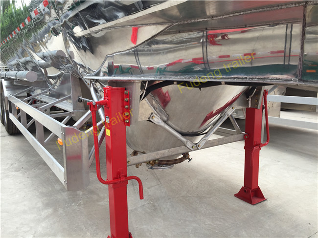 Aluminium Alloy 3 Axles Bulk Cement Tanker Trailer Volume 45 CBM - 65 CBM