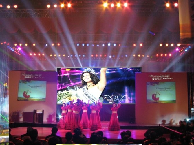 SMD 3528 Indoor P5 Full Color LED Display Board High Brightness 1/16 Scan Drving