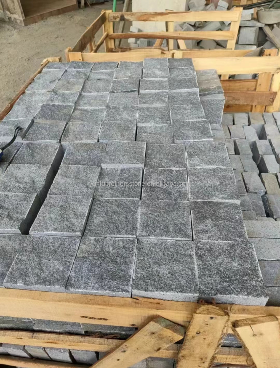 Upgrade Your Home Exteriors with Cut-To-Size Grey Flamed Granite Cube Stone 10x10x10