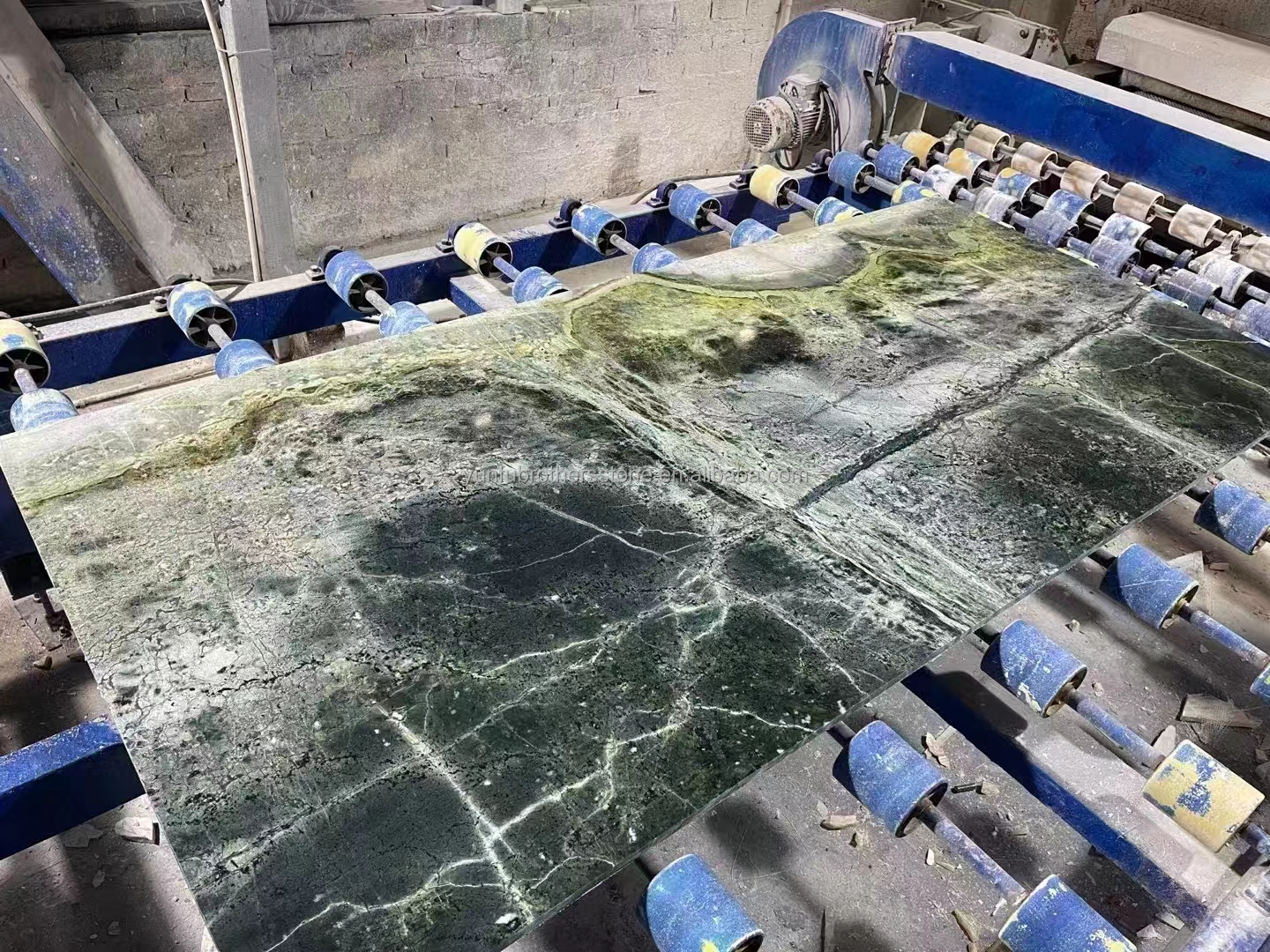 Natural Stone Cat's Eye Green Big Slab Dining Table Top for Villa Interior Decoration