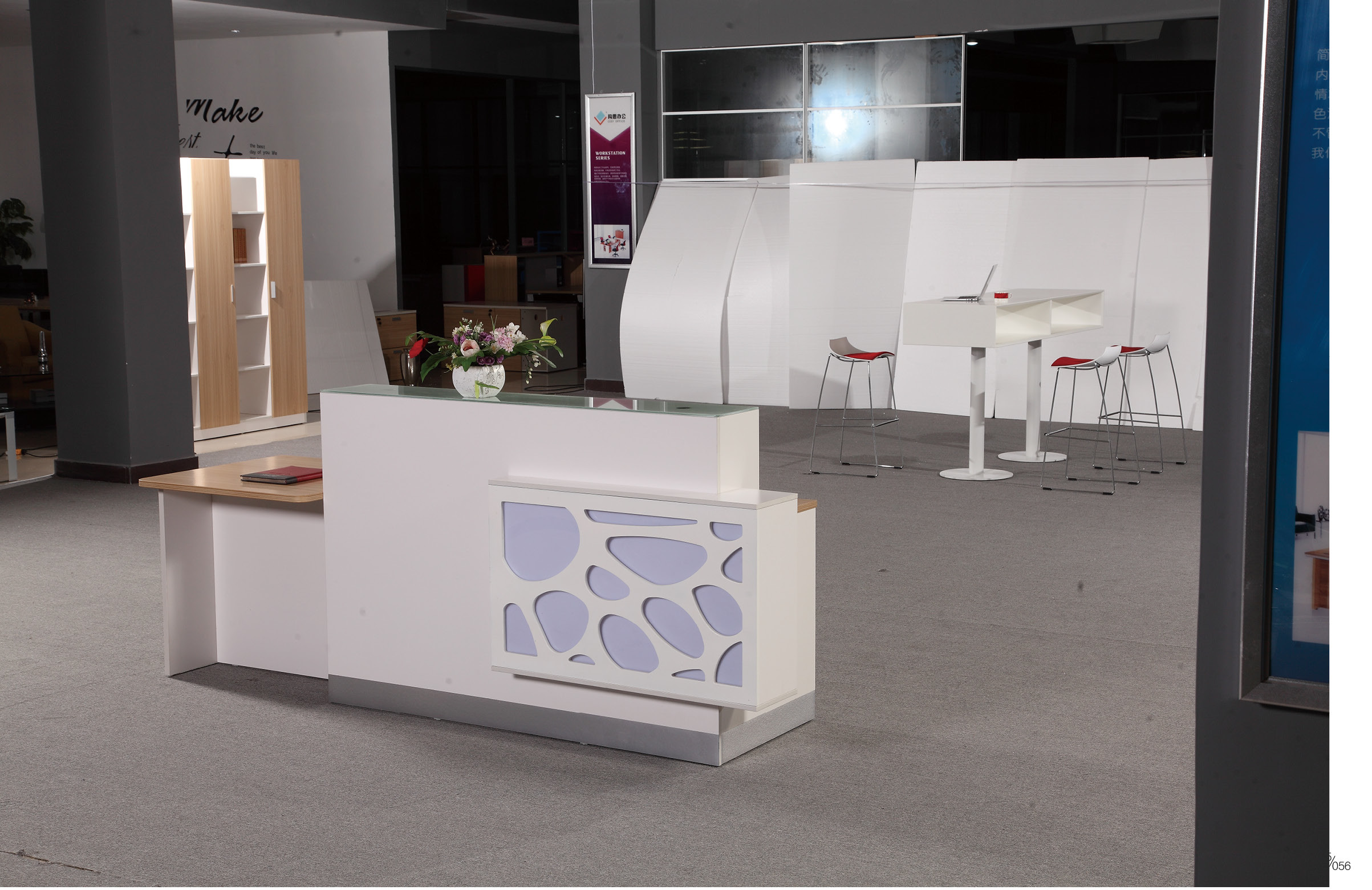 High End Reception Counter Desk Modern Appearance Oil Proof Salon Front Desk