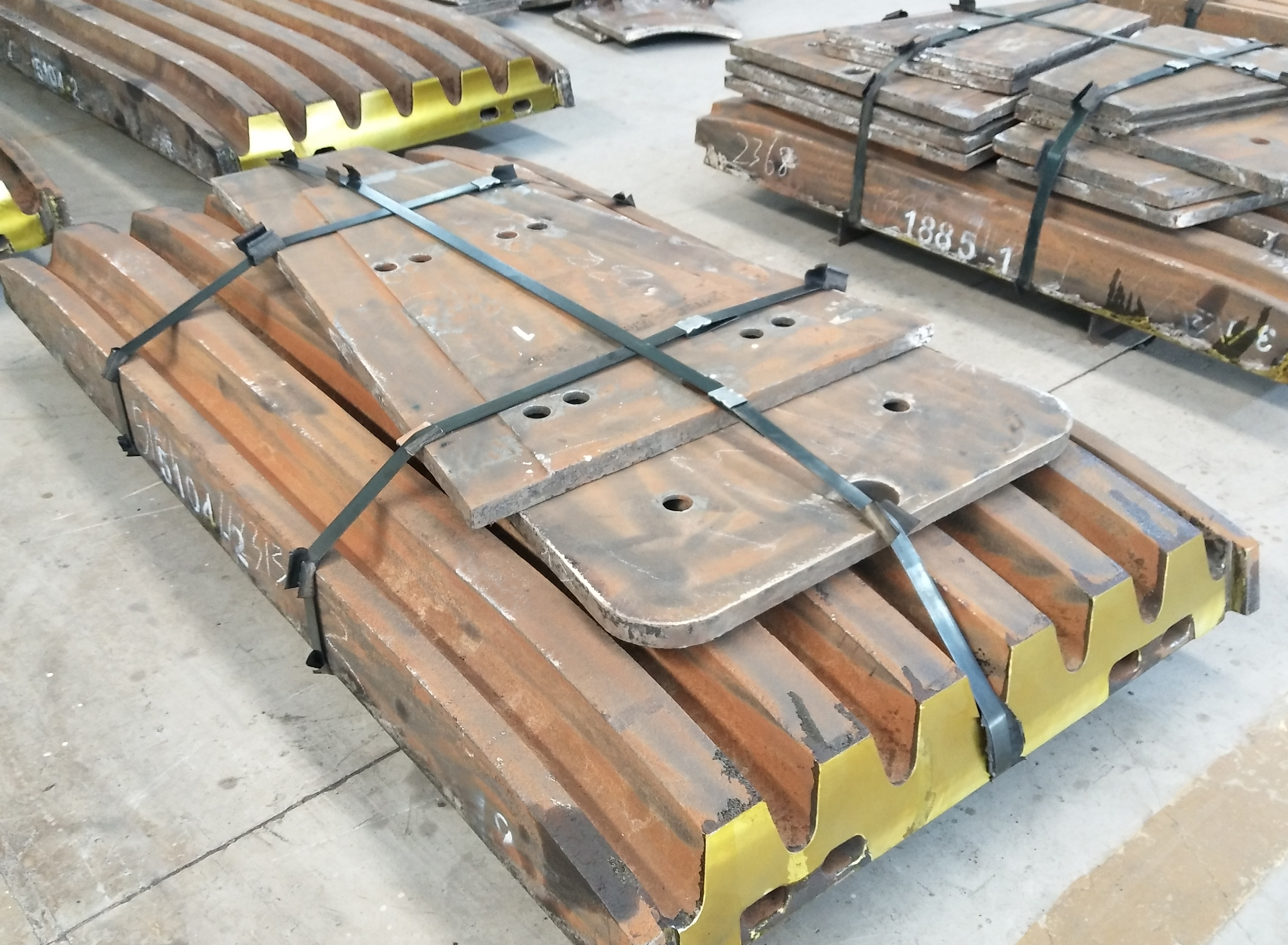 Jaw crusher wear parts suppliers foundries manufacturer for sale