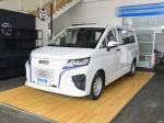 Fast 4 Doors Electric MPV Electric Car 260km New Energy Vehicle