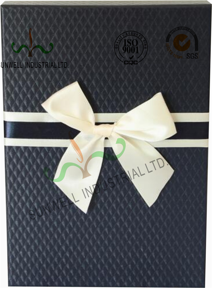 Recycled Multi Colored Retails Handcrafted Gift Boxes Ribbon Bow Decorated Packaging