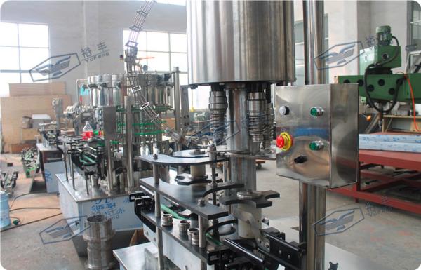 Stainless Steel Carbonated Drink Filling Machine , CSD Bottle Automatic Capping