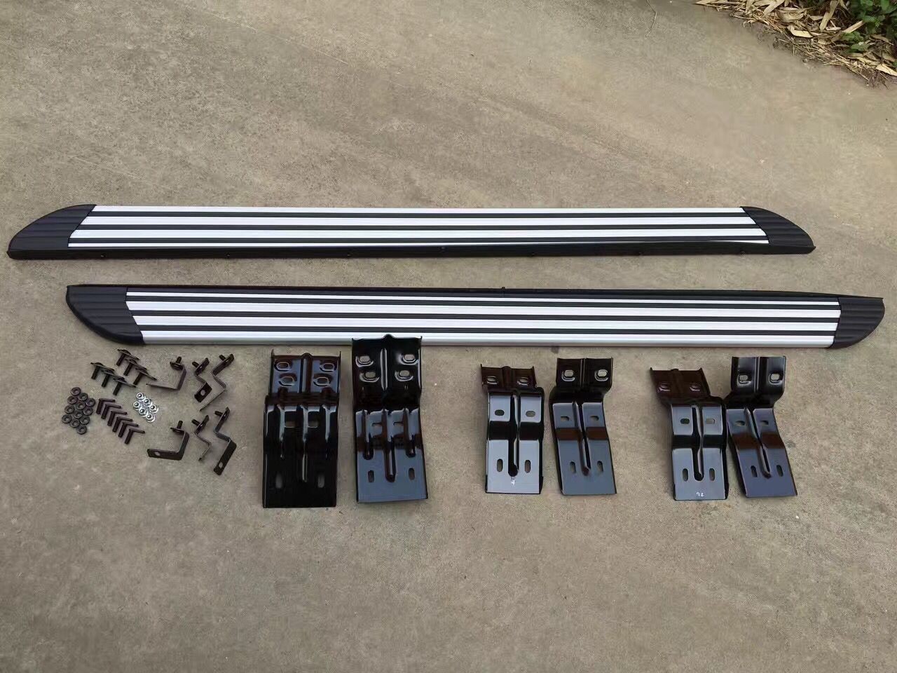 Chery Tiggo 3 2014 2016 OEM Style Alloy Side Step Bars , Metal Brackets Running Boards
