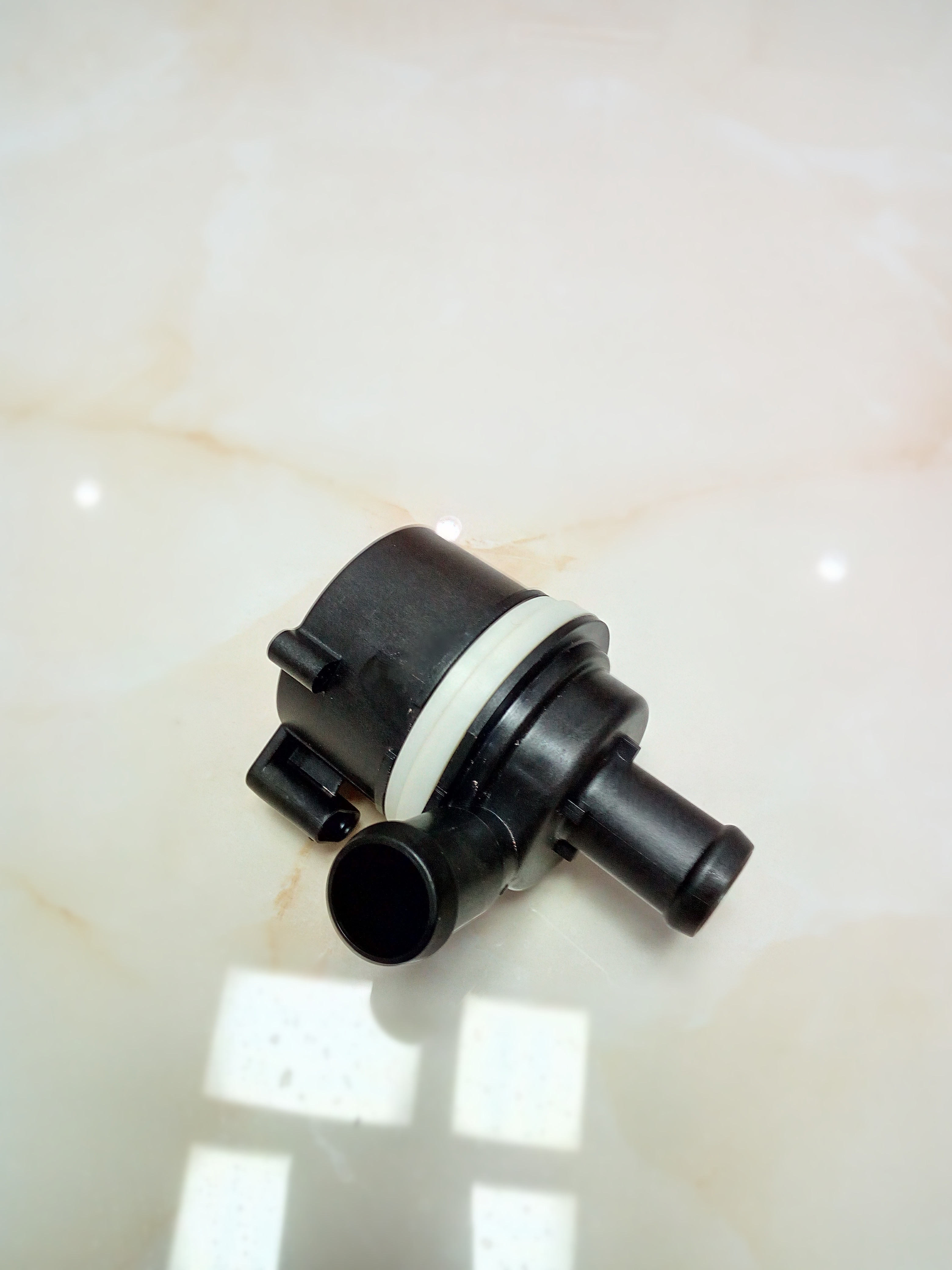059121012B Electric A4 Audi Water Pump For Quattro Cooling System