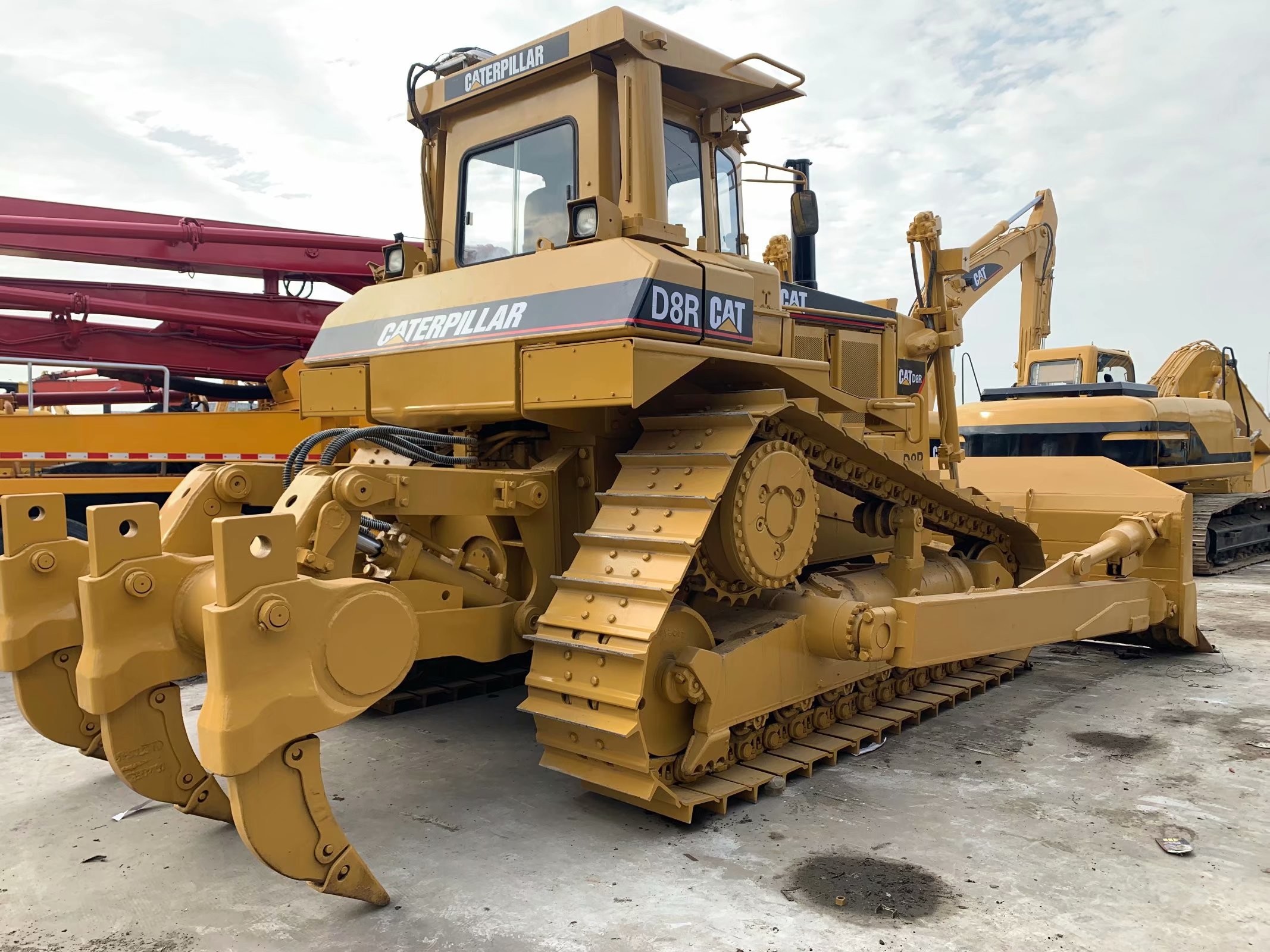 Used Caterpillar D8R Bulldozer For Sale,Second Hand CAT Bulldozer In Good Condition