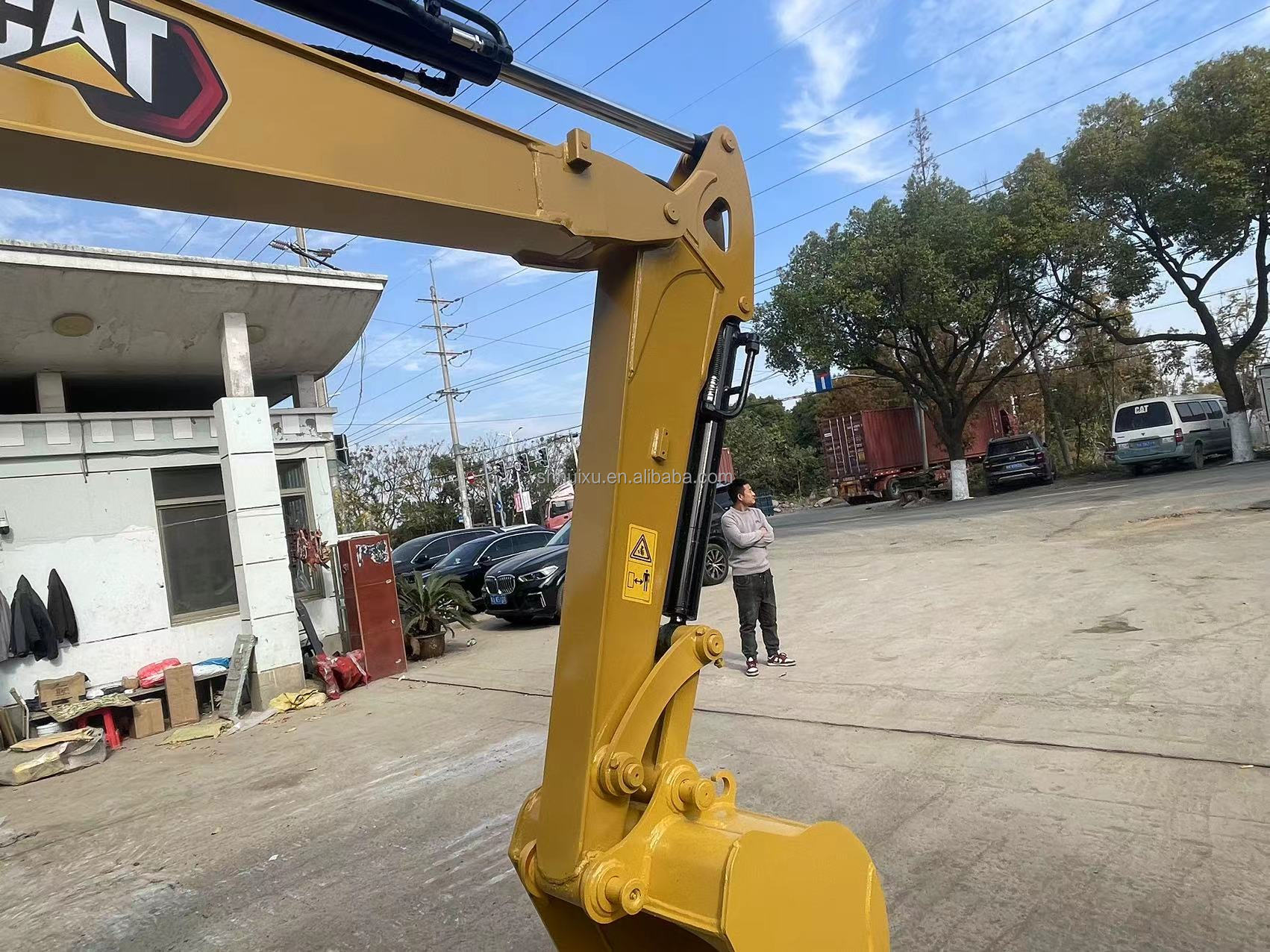 Improve Work Efficiency And Flexibility mini used excavators CAT 305.5 for sales construction equipment