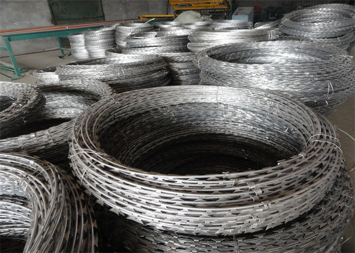 Galvanized Carbon Steel Powder Coated Stainless Steel Concertina Wire BTO-22 CBT-60 CBT-65