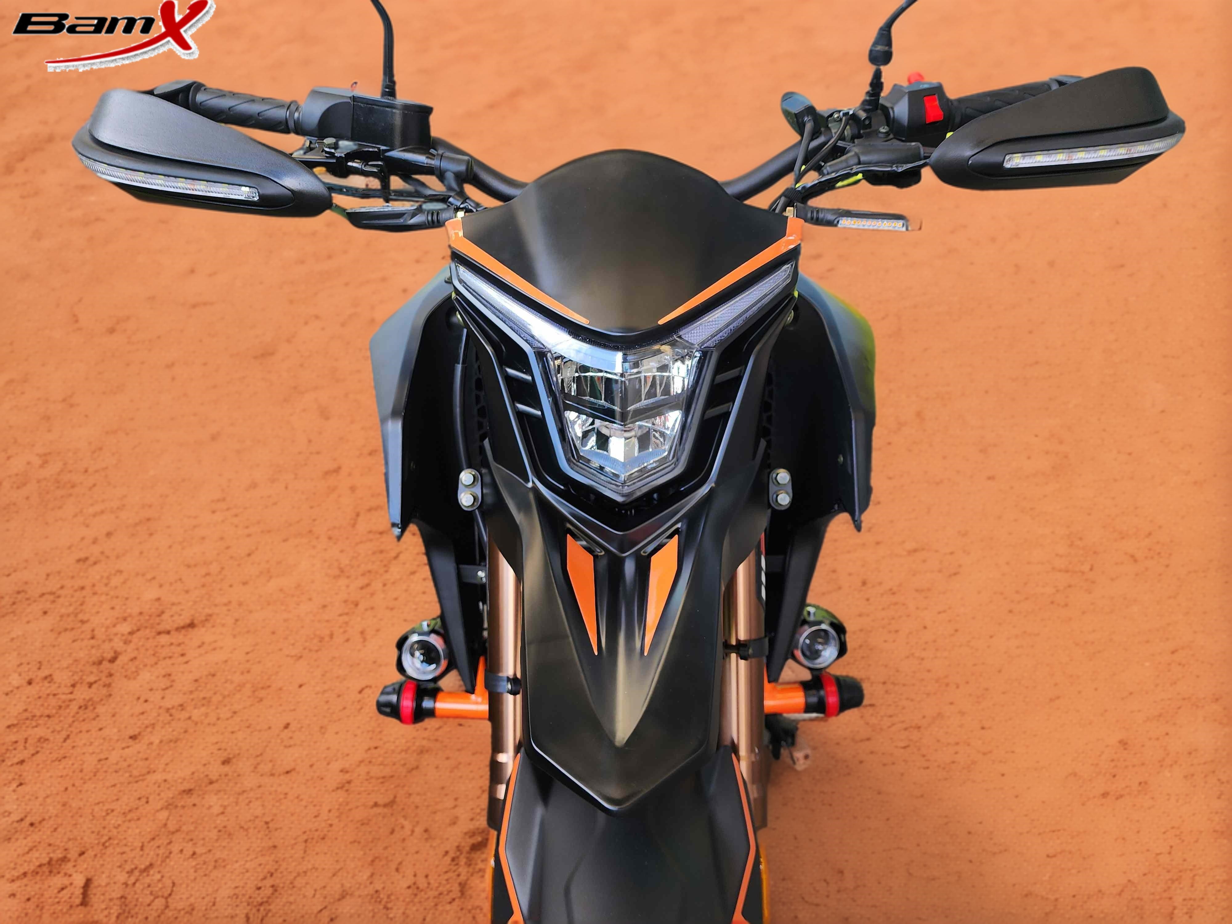 Pit Bike 250cc 300cc Gas Scooter Bike Racing M250cc Motorcycle Gasoline With Chain Drive Dual Brakes And Speedometer