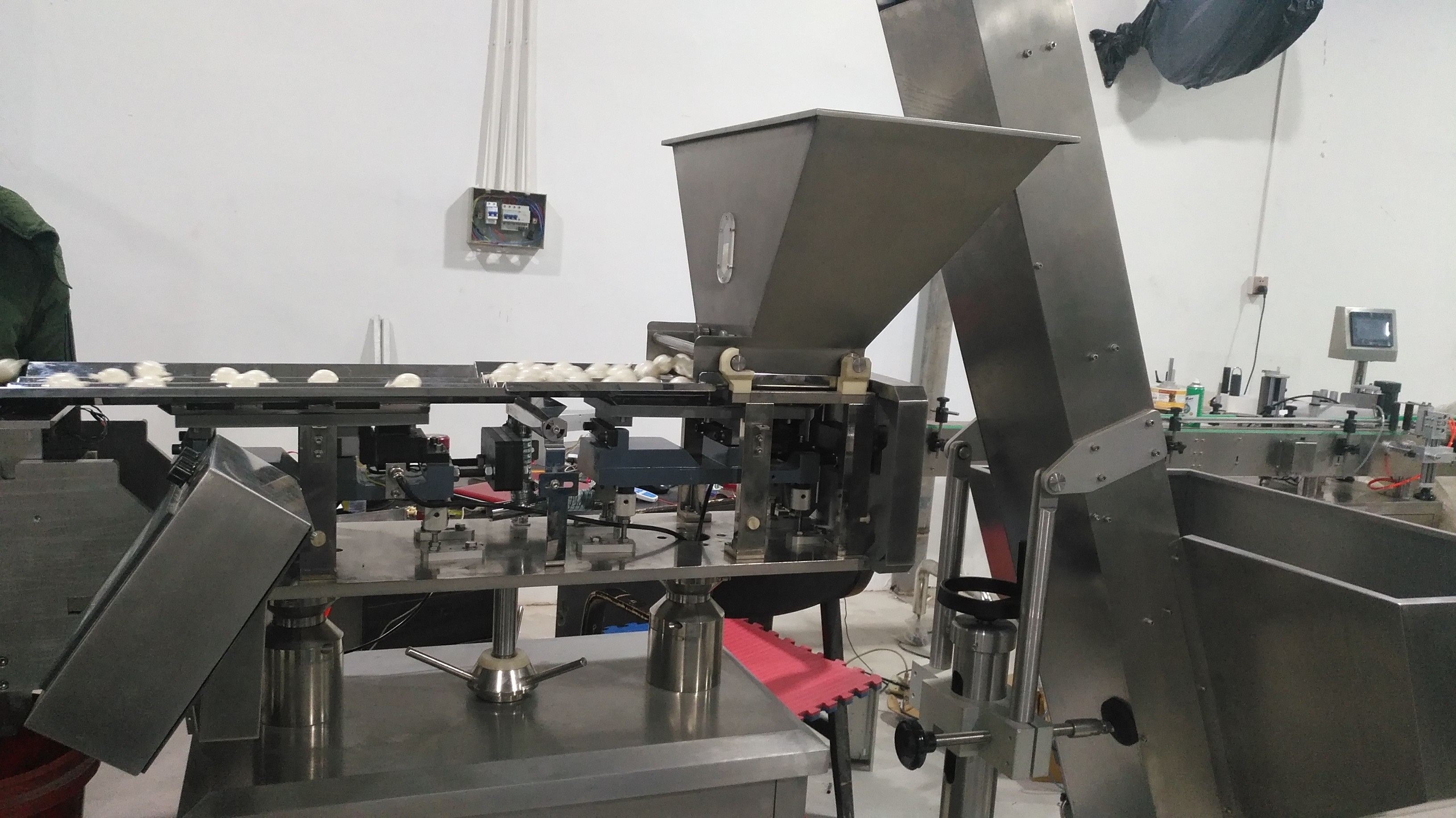 Softgel / Tablet Counting And Packing Machine 10 - 120b/M SS304 Material