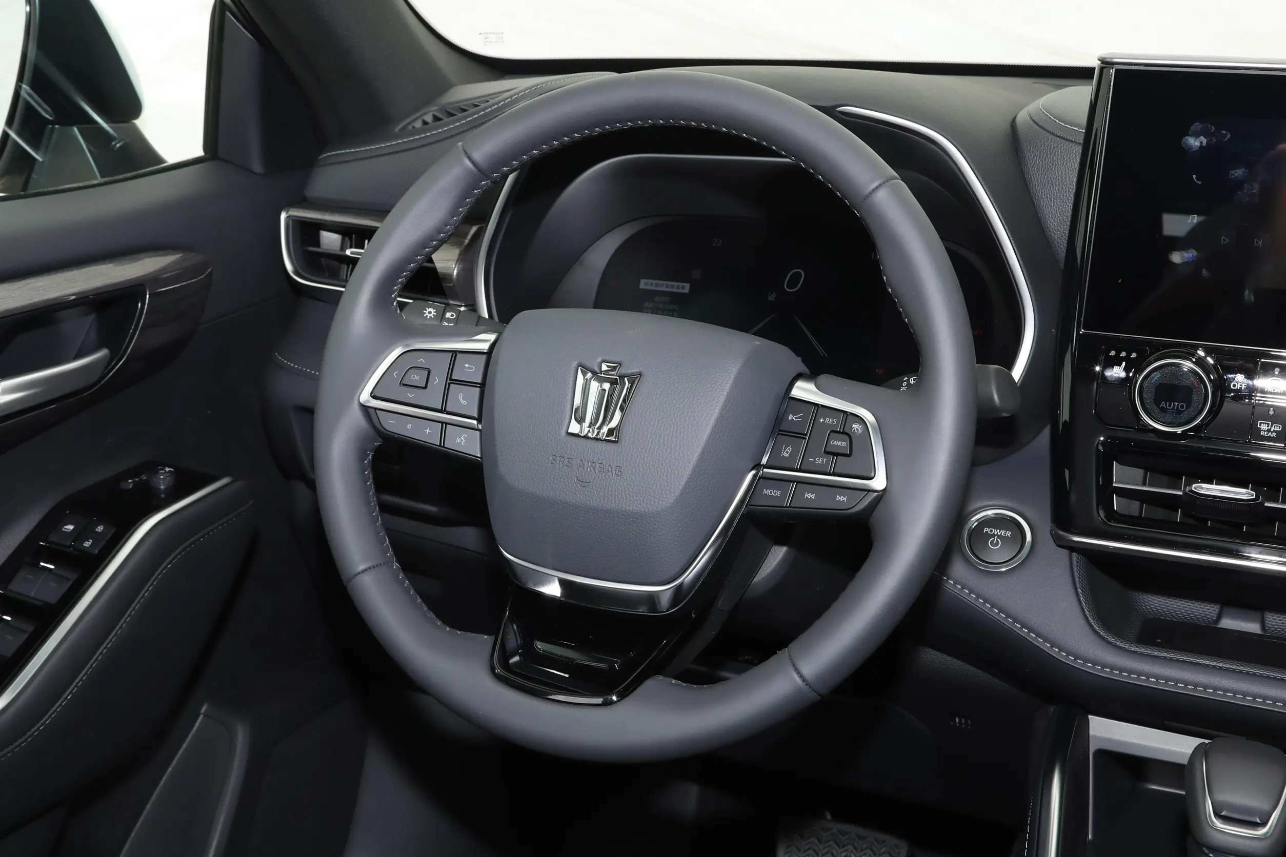 Robust and Durable Toyota Electric Car Hybrid Energy Type Toyota Crown Land Release