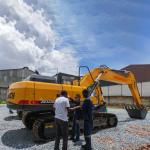 Heavy Equipment Excavator ZG210 Ergonomic Design With Spacious Driving Space