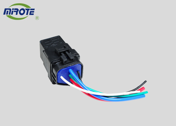 Mini 5 Pin Automotive Relay Socket Integrated , Four Terminals 40 Amp Relay Socket automotive relay socket block
