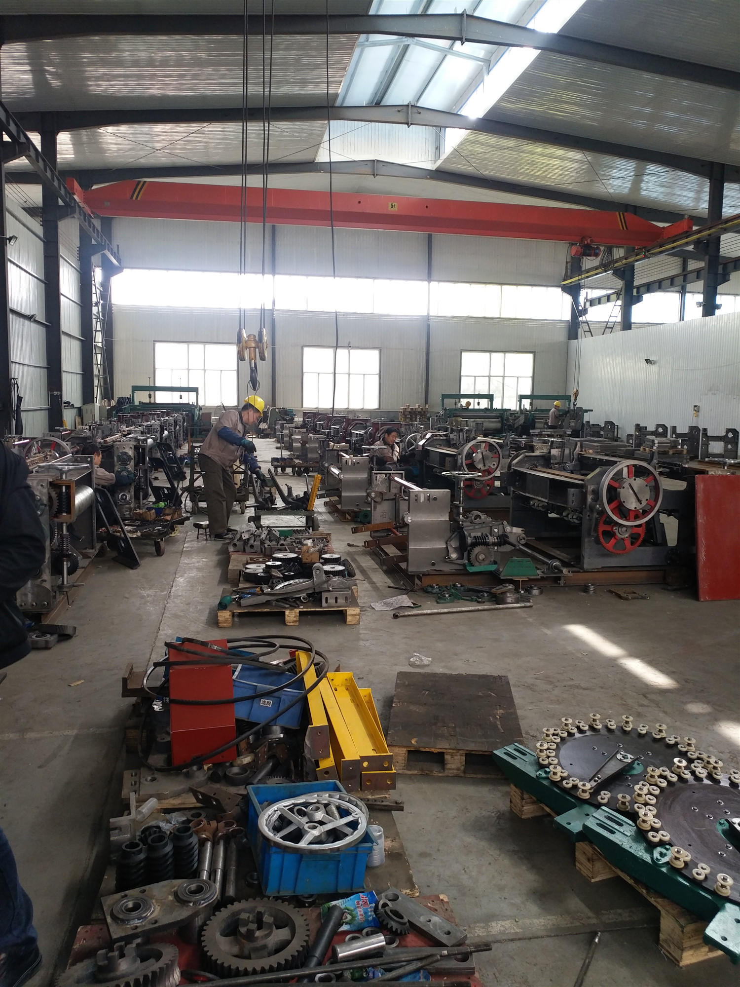 Full automatic 20mesh-80mesh (0.45mm-0.12mm) metal wire mesh weaving machine