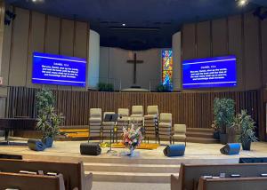 China Custom Video Wall P2.5 Indoor LED Billboard Displays For Church 2k 4k on sale
