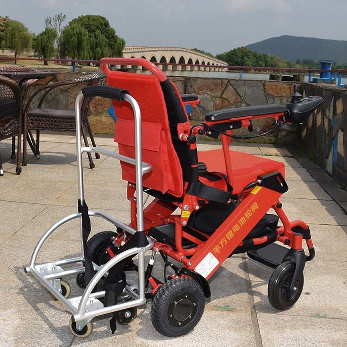 Brushless Motor ISO13485 300W Compact Electric Wheelchair