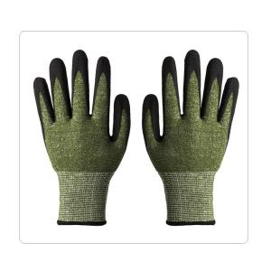 Quality Machine Repairing Green HPPE Knitted 18 Gauge ANSI Level 2 Cut Resistant Gloves wholesale