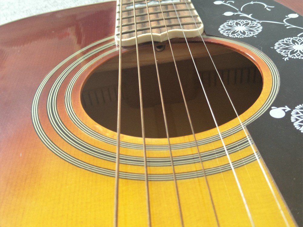Factory Custom G200 Acoustic Guitar 43 inches Sunburst Sitika Solid Spruce Maple Acoustic Guitar Back / Side Tiger Strip