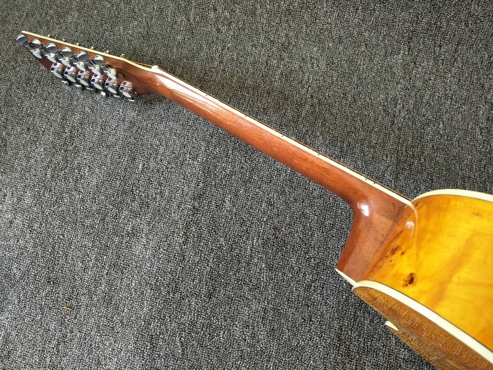 12 Strings Acoustic Guitar / guitar natural AAA Solid Spruce Body 43 inch Guitar Acoustic Fishman Pickups guitar