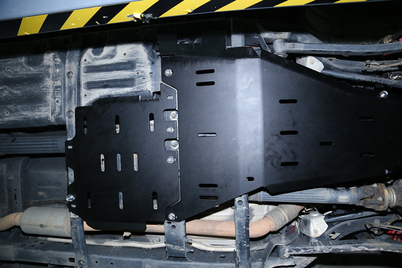 Steel Under Guard Skid Plate for 4*4 Jeep Wrangler JL JK 2013-2017 Net Weight 35kg