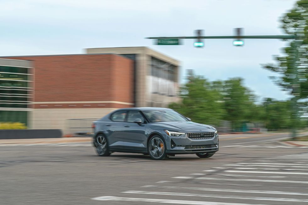 Polestar 2 Large Electric Cars 485km Fast Charging SUV 4 Seater Cars 160km/h