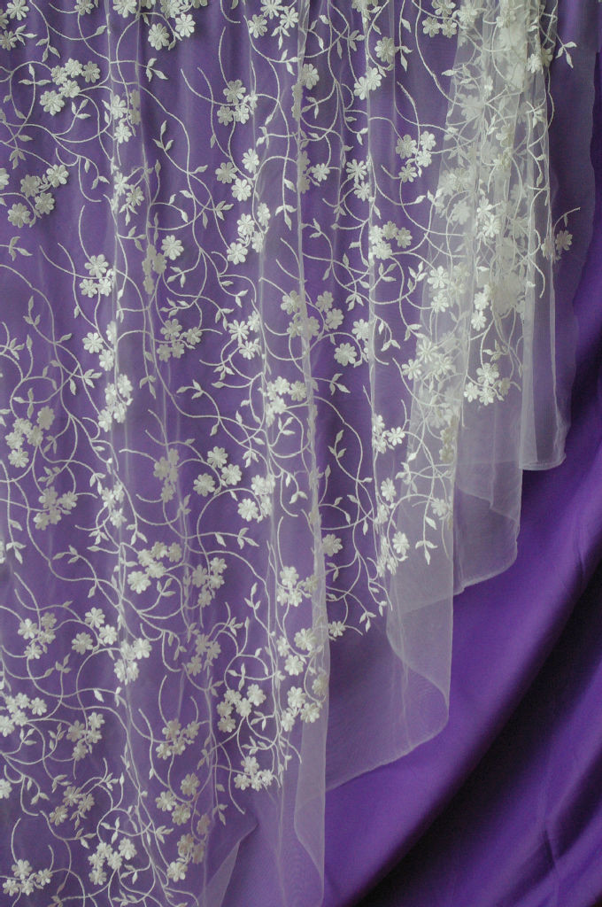 hot sale fashion embroidery lace fabric for wedding dress