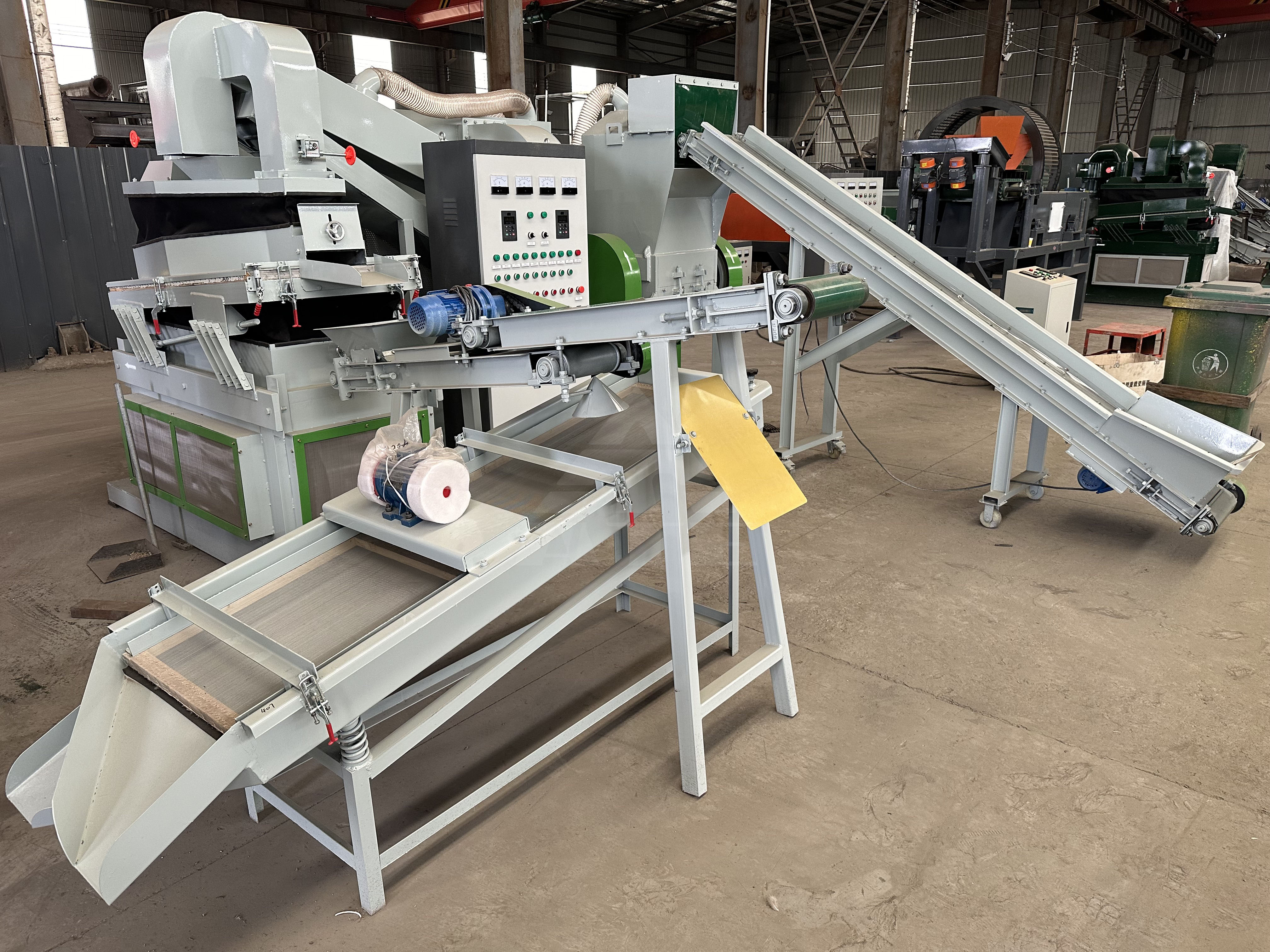 Copper Wire Recycling Machine Copper Cable Granulator Automatic Dry Copper Rice Machine