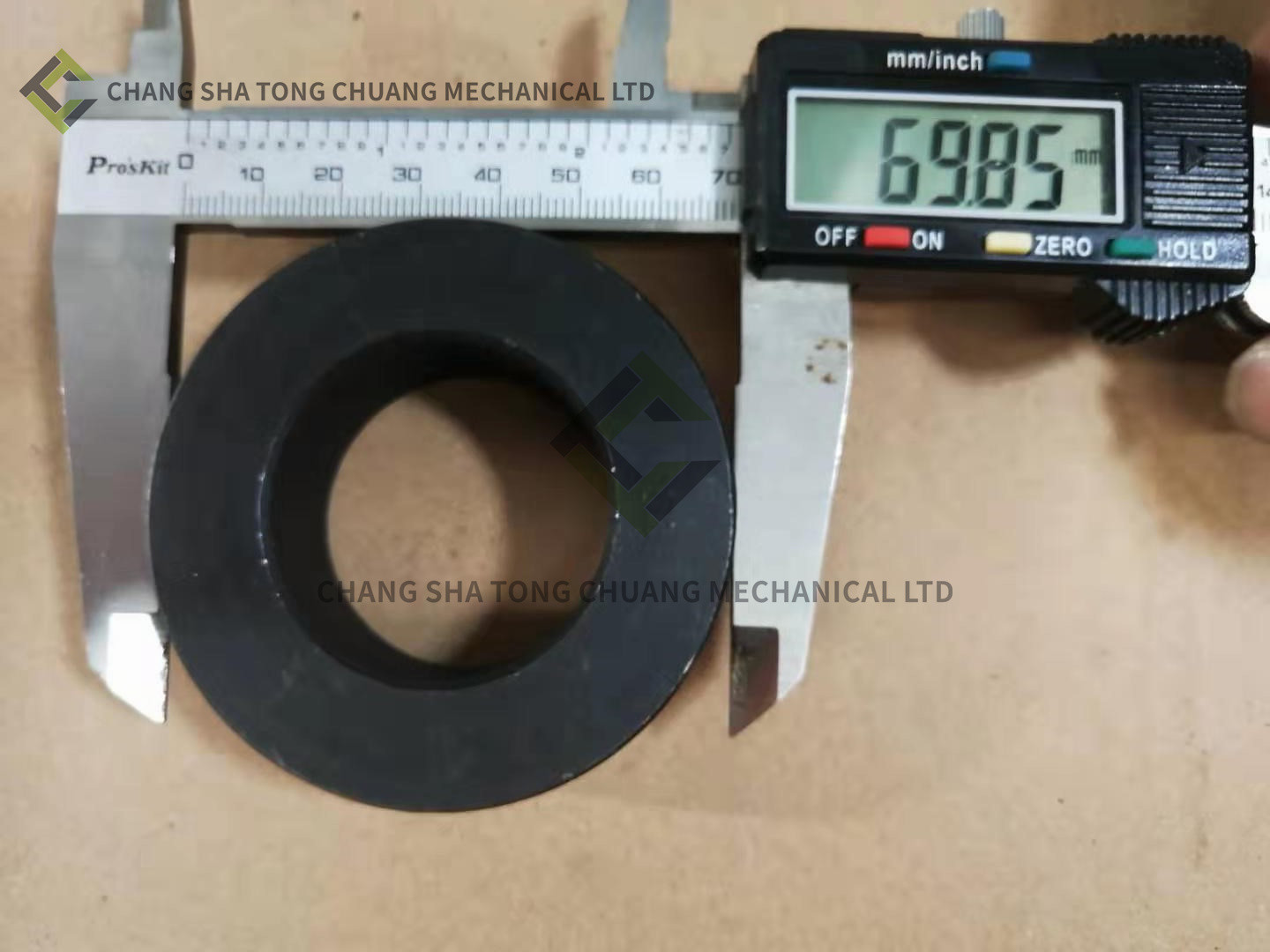 Zoomlion Spare Parts For Concrete Pump Truck Support Wheel Assy. 001614503B0130000