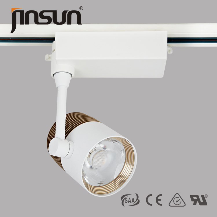 IP40 680 lumens 12W Cree chip 360 degree adjustable of Led track light 3years warranty 6degree light