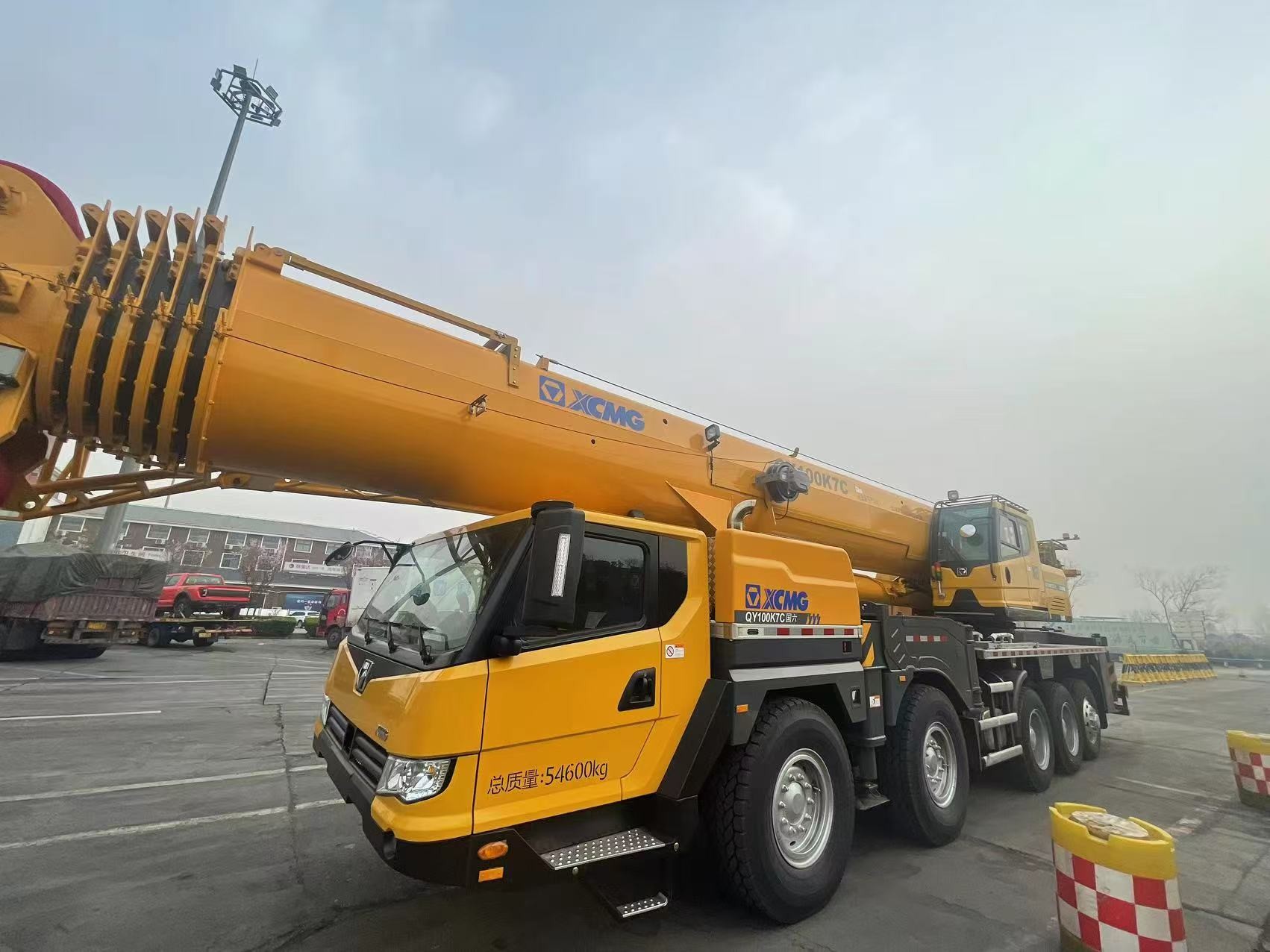 Brand Official Factory Lifting Capacity 100ton Maximum Lifting Height 75m Total Weight Boom Truck Crane Trucks Mobile Crane QY100K7C in Stock