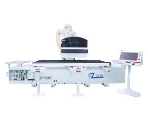Quality Four Sided Cutting Wooden Door Cnc Machine Router For Membrane Doors 2.2kW wholesale