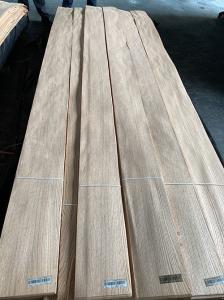 Quality Rift Cut 120mm Red Oak Wood Veneer Natural 10% Moisture Lonson wholesale