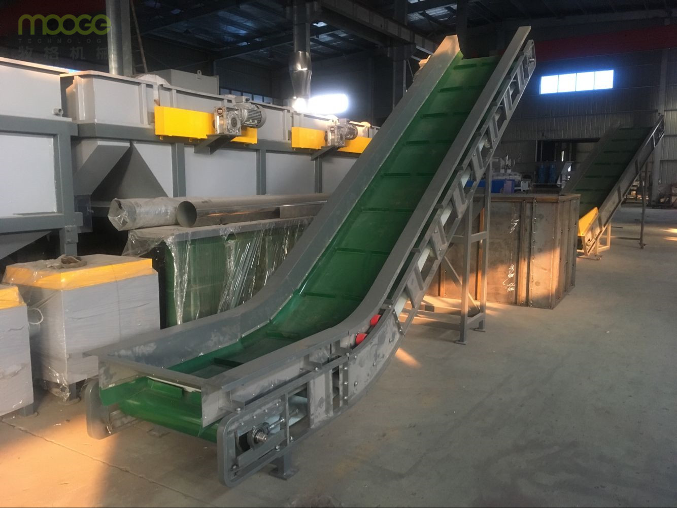 PET Bottle Chain Conveyor Machine 500-5000kg/H Metal Detector