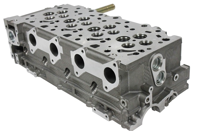 Brand New Cylinder Head Replacement For Hyundai D4CB Diesel Engine