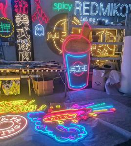 Quality Popular Led Advertising Custom Neon Light Signs For Wedding Bar Party Neon Light Decoration wholesale