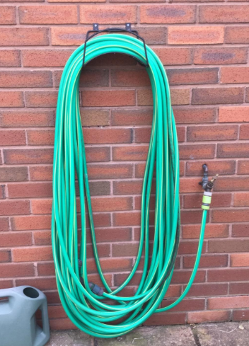 1'' Diameter Heavy Duty Hosepipe Bracket Hoses Outdoor Garden Hose Holder RACK for Party