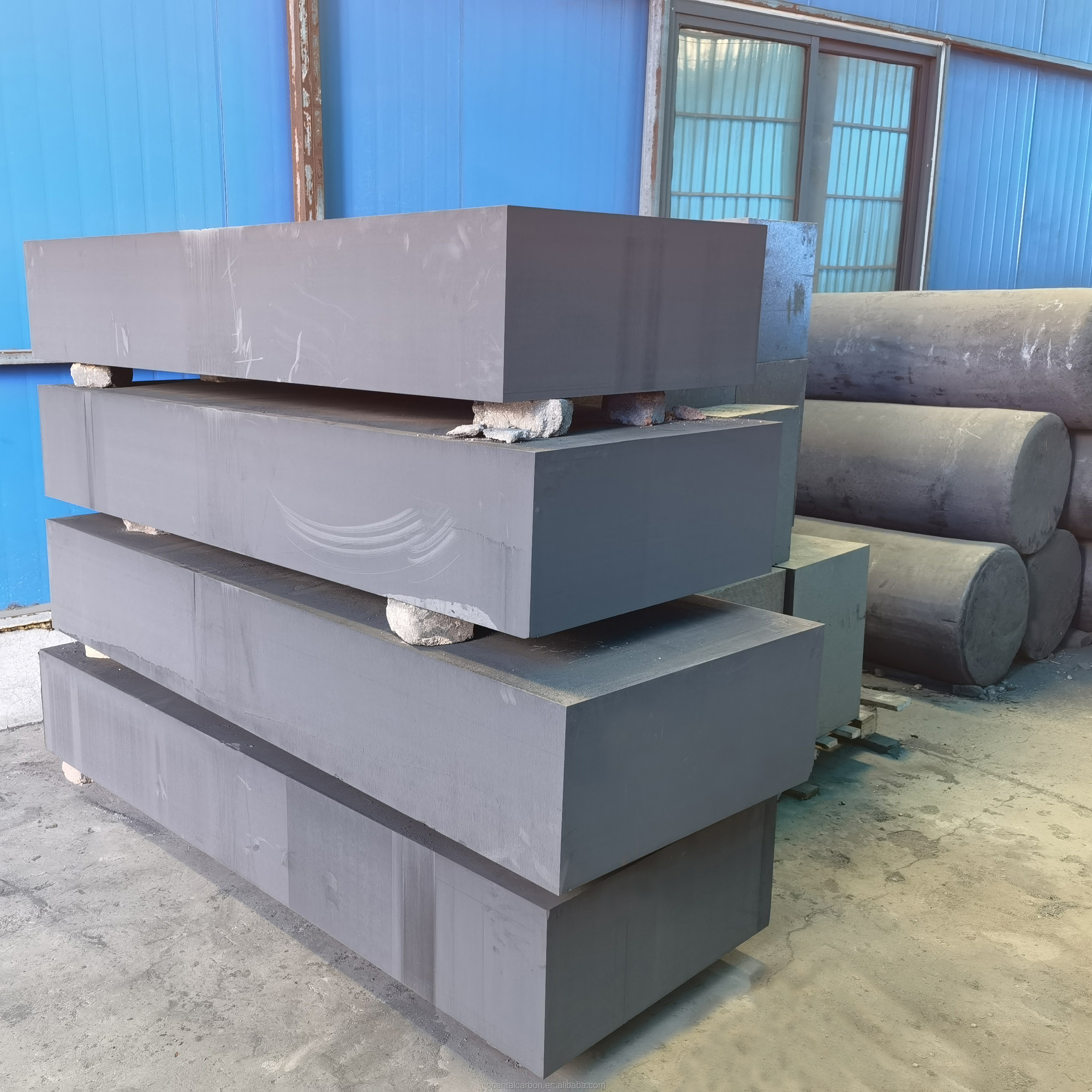 180*300 Good Quality Fine Particle Graphite Rod