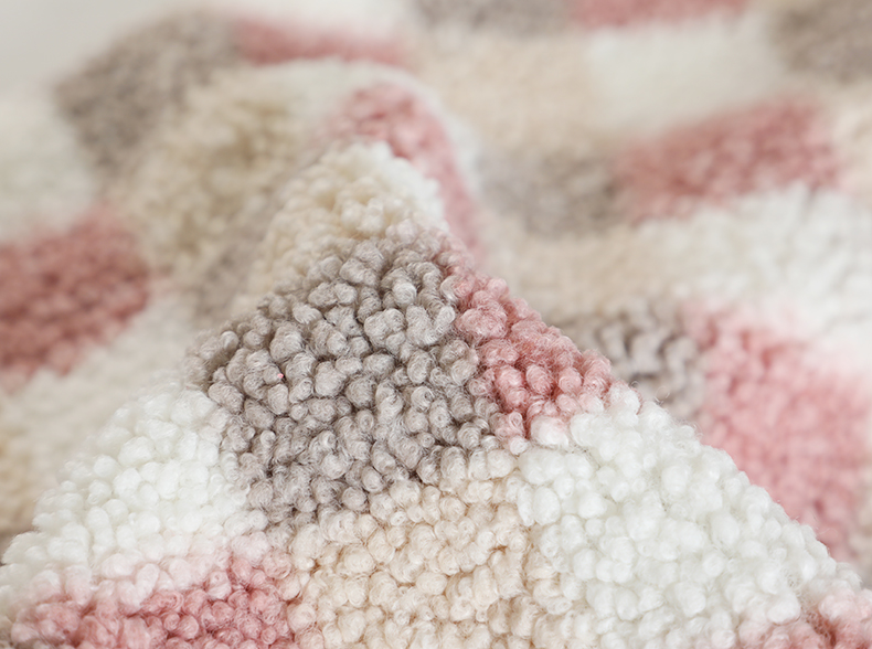 Customizable Sherpa Fleece Fabric For Blanket 300gsm Solid Polyester
