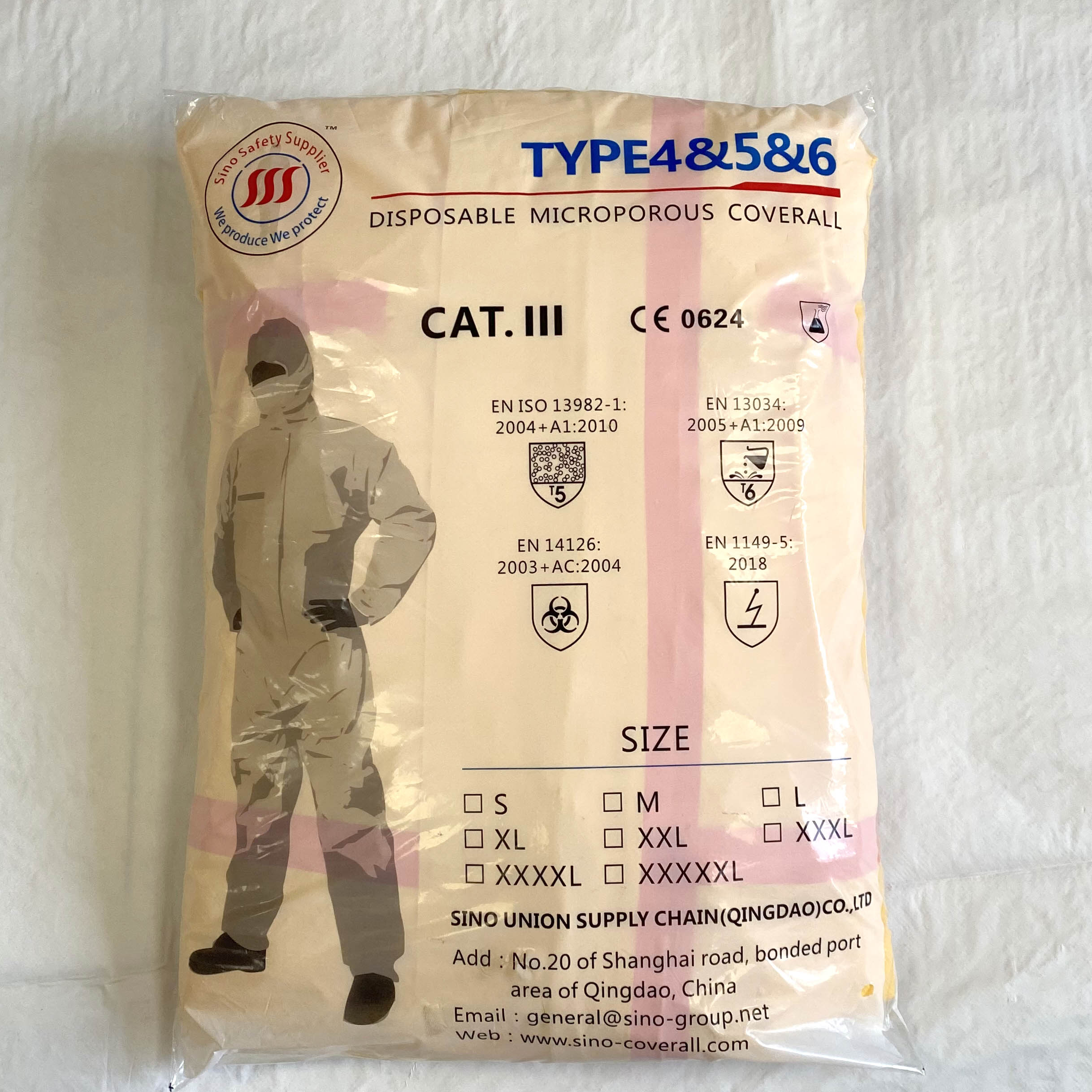 PE Type 3 Disposable Coveralls With Tape Disposable Chemical Coverall For Oil Cleaning