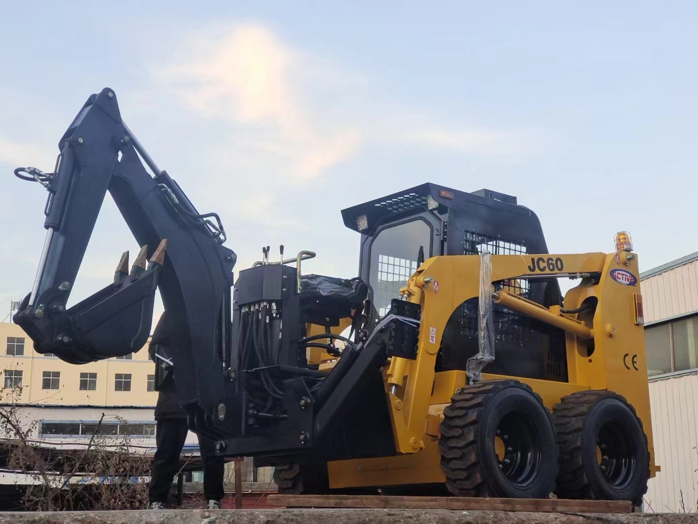 SNSC EPA EV Engine 350kg 500kg Mini Diesel Skid Steer Loader Max Dumping Height 2050mm