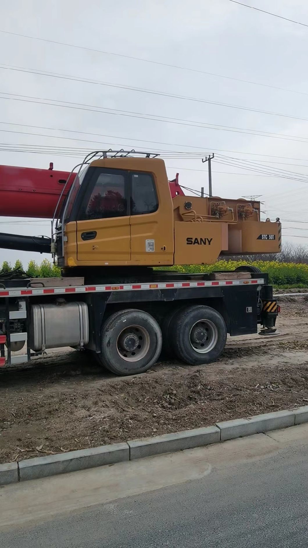 S Any Small Mobile Crane 35 Tons, If Necessary, Please Send Inquiry