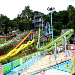 Quality OEM Adult Exclusive Outdoor Fiberglass Water Slide For Thrilling Body Sliding wholesale