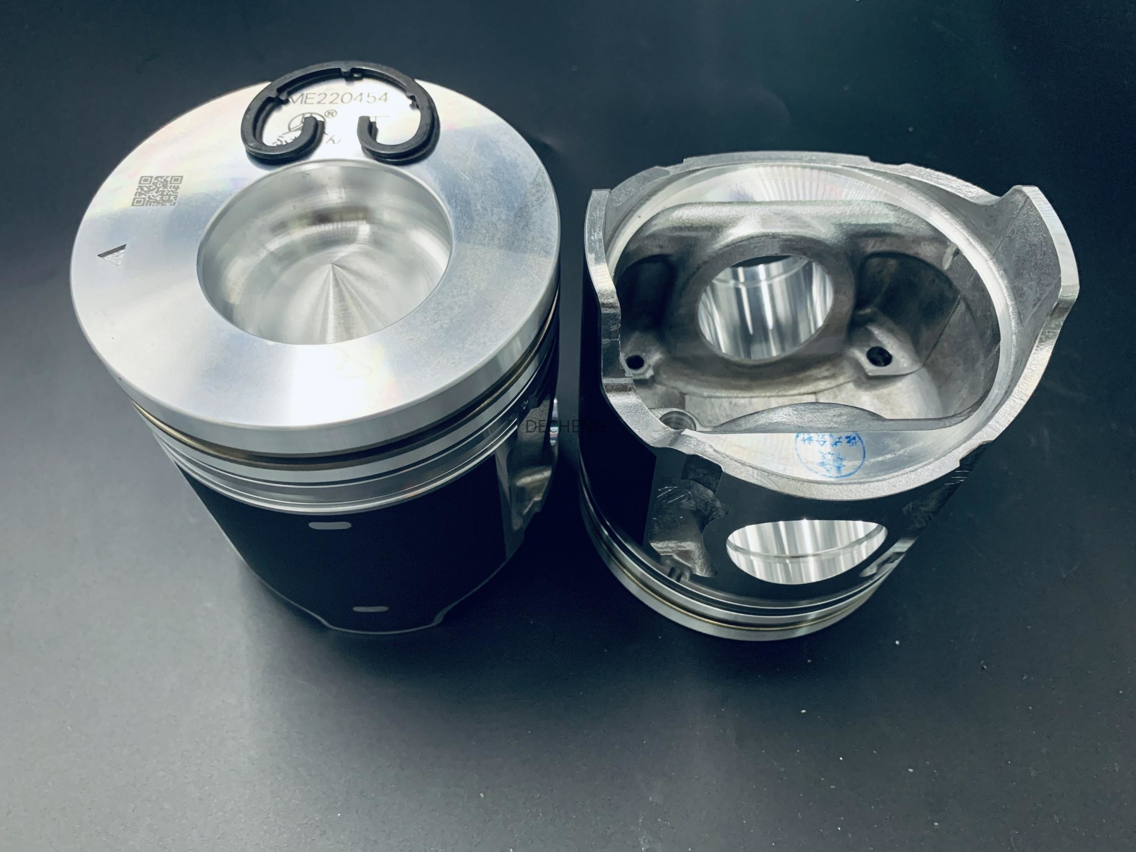 6D34 SK250-6E ME220454 52mm Piston Mitsubishi Excavator Parts