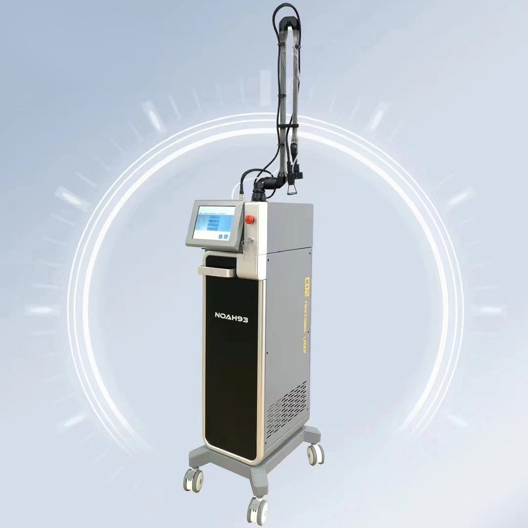 7 Joints Arm Ultrasonic 40W RF Fractional CO2 Laser Machine For Rejuvenation