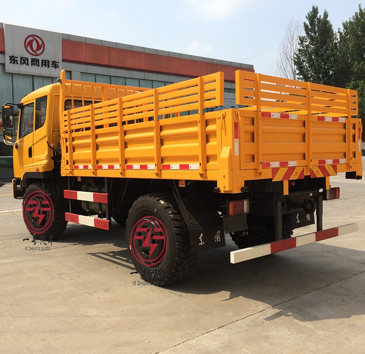 Reverse Shift Number 1 Dongfeng 4x4 Off-Road Mini Truck for Customer's Requirements