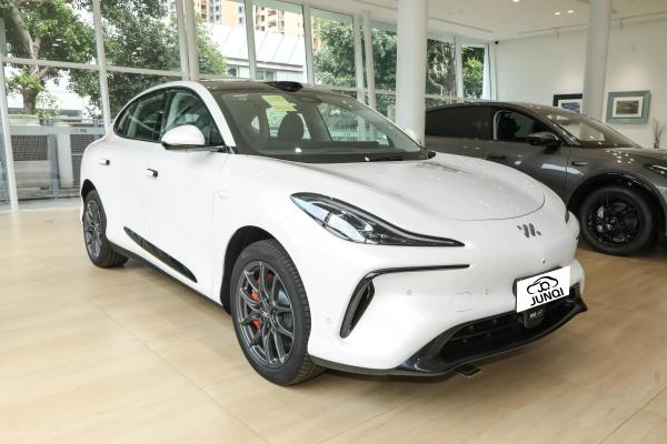 Discover The Sophisticated Zhiji LS6 Electric Car Zero-Emissions Luxury At Its