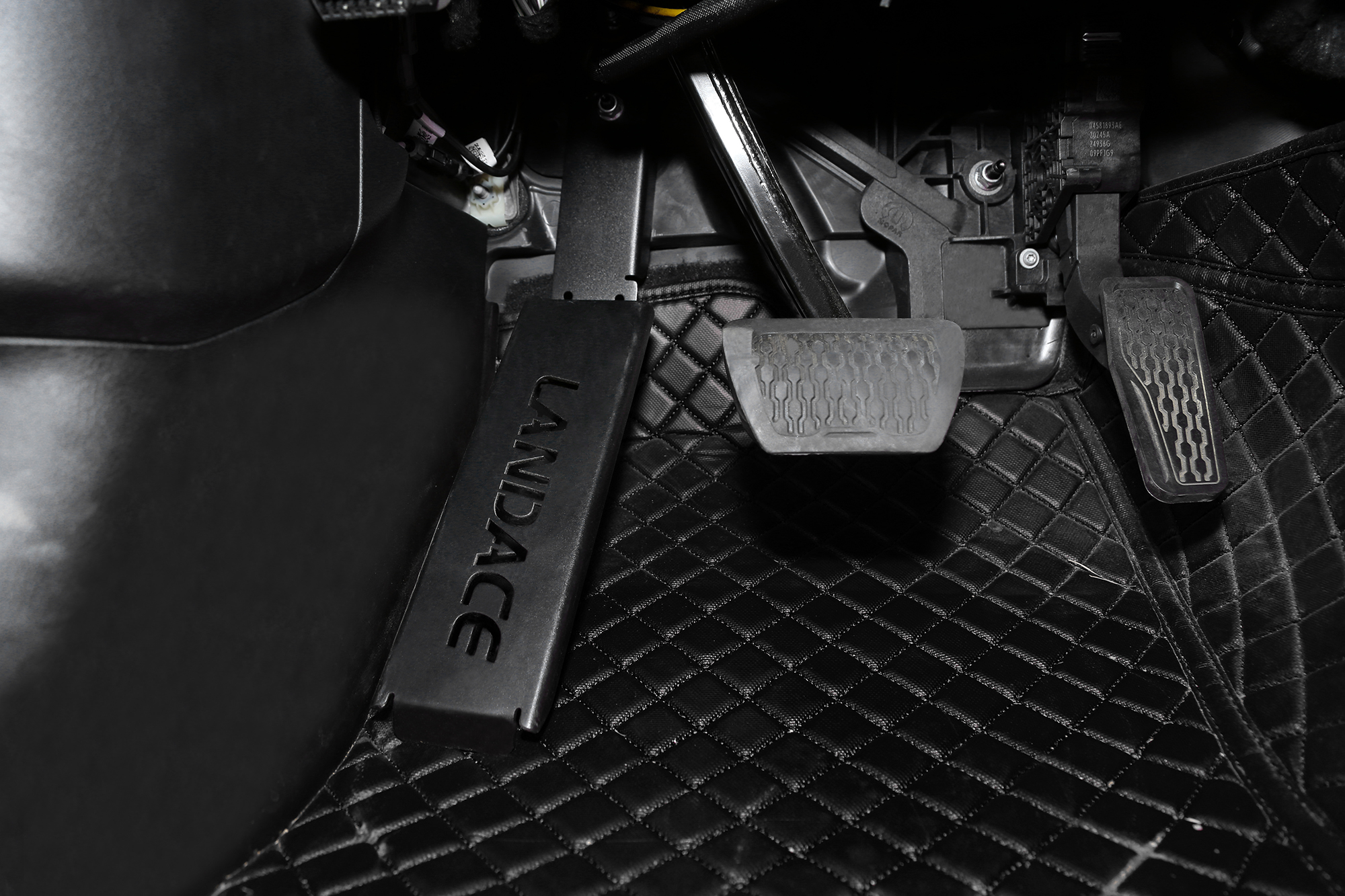 SUS304 Jeep Wrangler Left Foot Rest Pedal Powder Coating