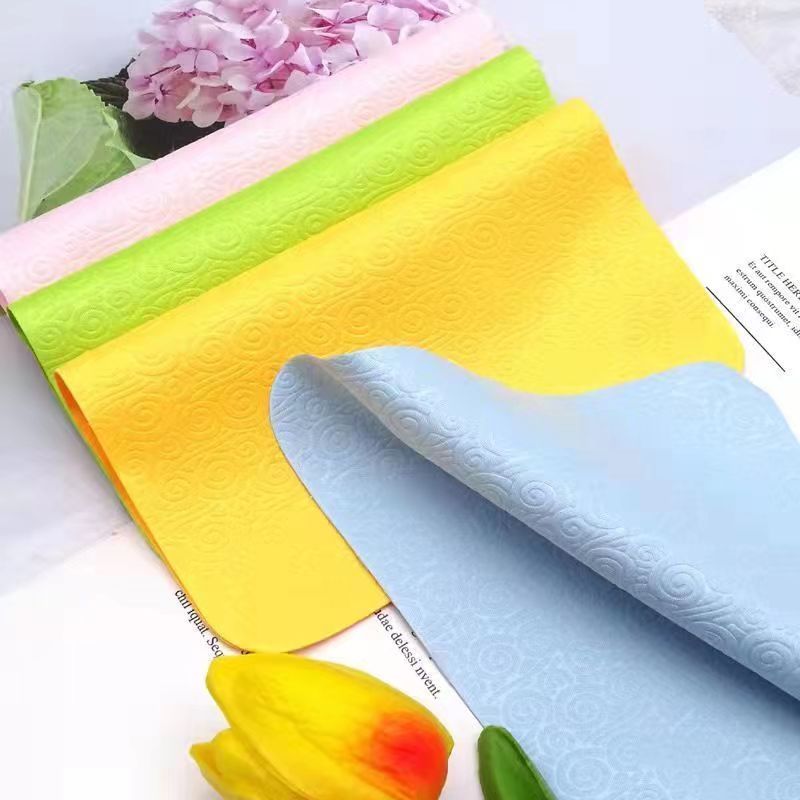 Stock Anti Fog Suede Eyeglass Cleaning Cloth 220gsm Customer Logo